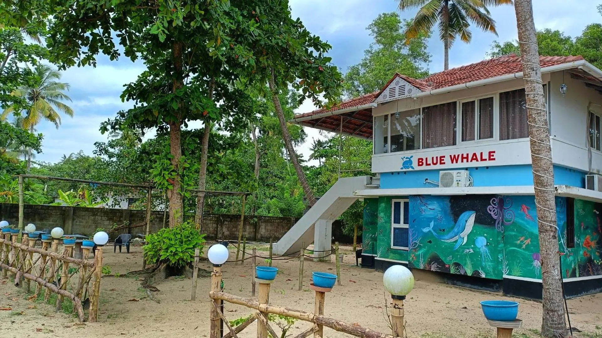 Marari Blue Whale Beach House Alappuzha