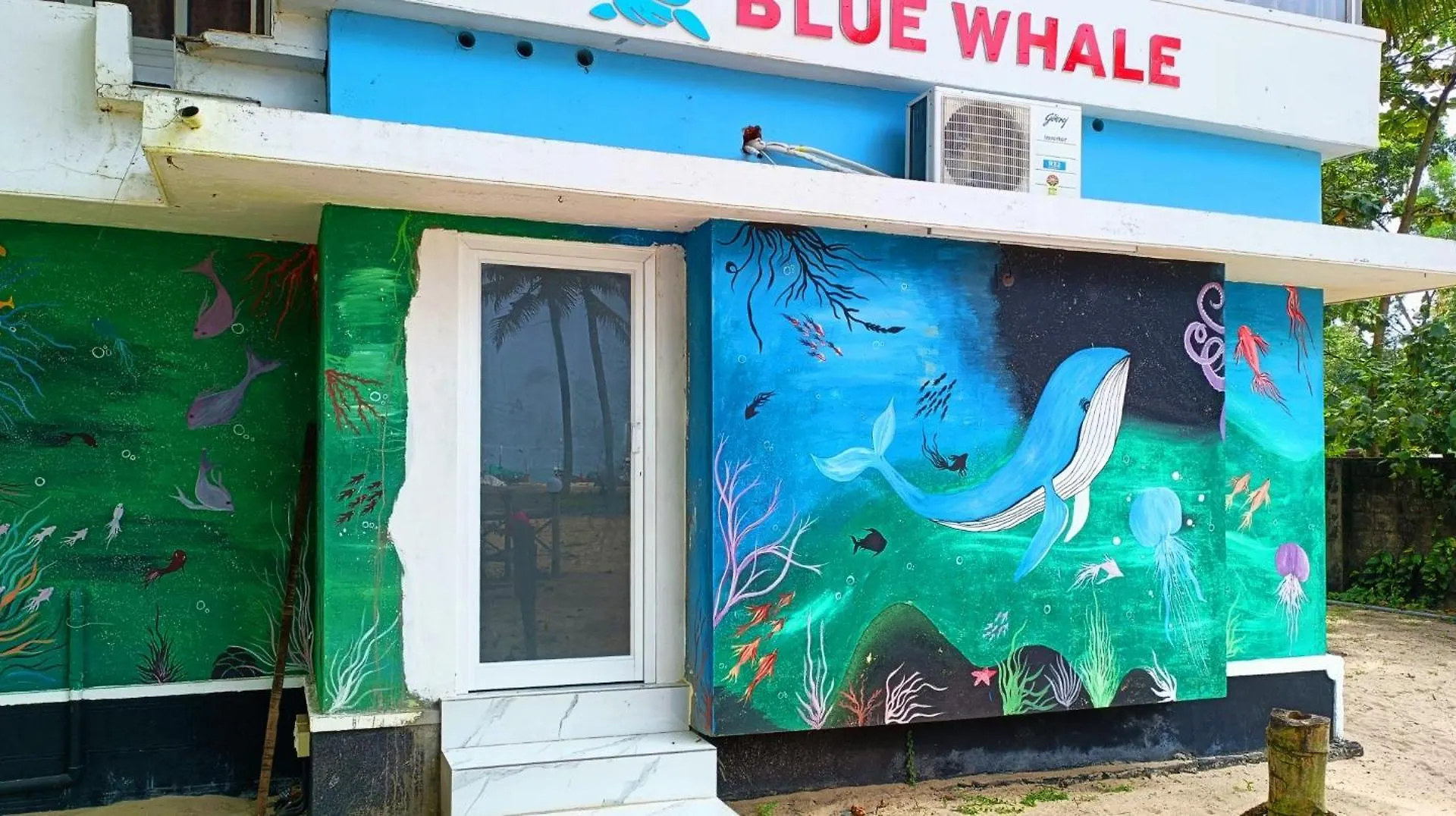 Marari Blue Whale Beach House Alappuzha Bed & Breakfast