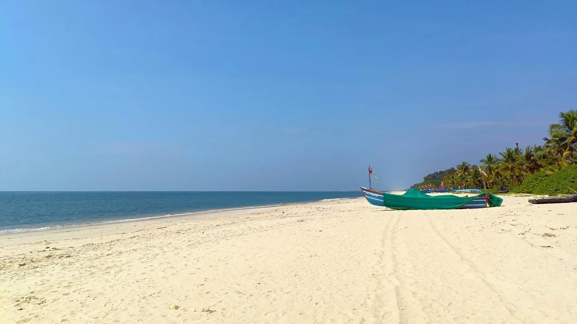 Marari Blue Whale Beach House Alappuzha